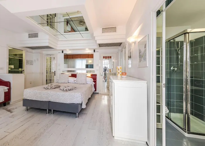 Отель Diamond Риччоне