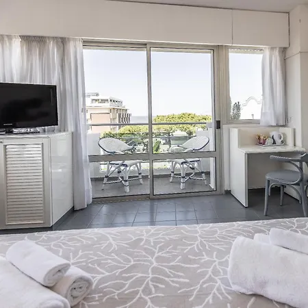 Hotel Diamond Nuova Gestione Riccione