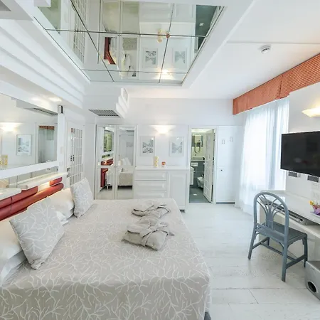 Diamond Comunicanti 4*