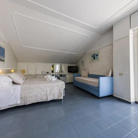 Diamond Comunicanti 4* Riccione