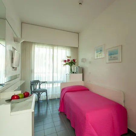 Hotel Diamond Comunicanti 4*