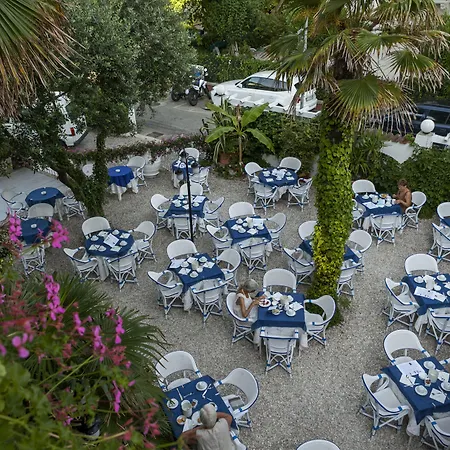 Hotel Diamond Comunicanti 4*